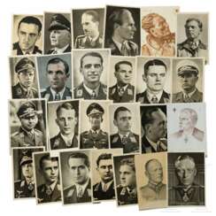 Sammlung von 50 Ritterkreuzträger-Postkarten Heer, KM und LW