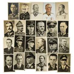 Sammlung von 50 Ritterkreuzträger-Postkarten Heer, KM, LW