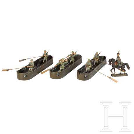 Drei graue Lineol Pontons 5/138, sechs rudernde Pioniere sowie Mussolini zu Pferd - фото 1