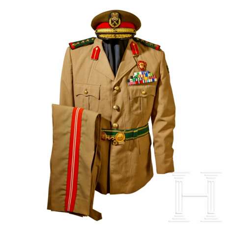 Uniformensemble für einen Brigadegeneral der Syrischen Armee - photo 1