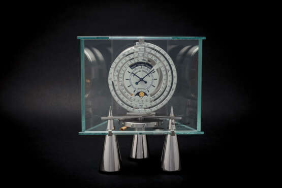 JAEGER-LECOULTRE, REF. 556.130.3, ATMOS DU MILLENAIRE ATLANTIS, A DESK CLOCK WITH 1000 YEAR CALENDAR AND MOON PHASES - Foto 1