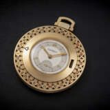 CARTIER, AN INTERESTING AND NOVEL GOLD POCKET WATCH WITH ROULETTE WHEEL - фото 1