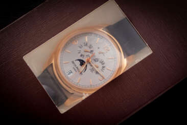 PATEK PHILIPPE, ANNUAL CALENDAR REF. 5350R ADVANCED RESEARCH, A DOUBLE SEALED GOLD AUTOMATIC WRISTWATCH 