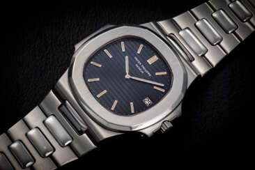 PATEK PHILIPPE, NAUTILUS REF. 3700A, AN ICONIC AND ATTRACTIVE STEEL WRISTWATCH