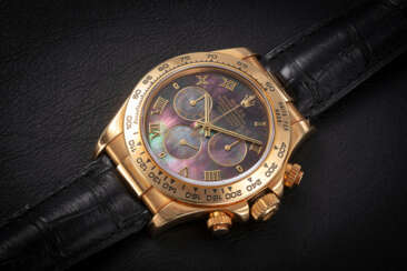 ROLEX, DAYTONA REF. 116518, GOLD AUTOMATIC CHRONOGRAPH WITH MOTHER-OF-PEARL DIAL