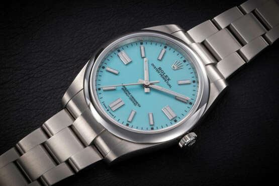 ROLEX, OYSTER PERPETUAL REF. 124300, A STEEL AUTOMATIC WRISTWATCH WITH LIGHT BLUE DIAL - фото 1