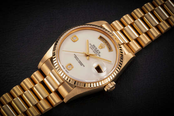 ROLEX, DAY-DATE REF. 18238, A GOLD AUTOMATIC WRISTWATCH WITH CACHOLONG DIAL - photo 1