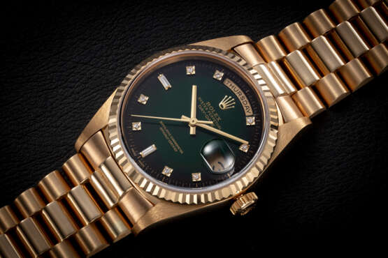 ROLEX, DAY-DATE REF. 18238, AN ATTRACTIVE GOLD DAY-DATE WITH GREEN VIGNETTE DIAL - photo 1