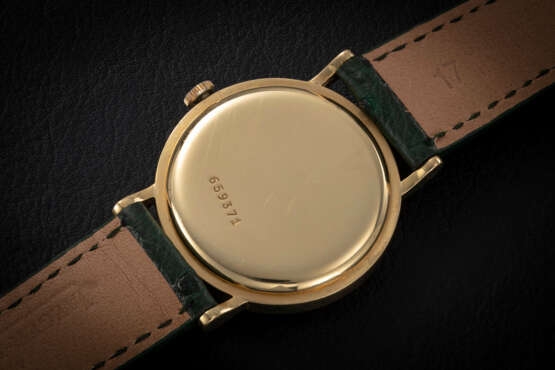 JAEGER-LECOULTRE, REF. 2268, A GOLD MANUAL-WINDING WRISTWATCH WITH 'SAUD DIAL' - photo 2