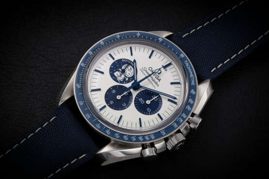 OMEGA, SPEEDMASTER “SILVER SNOOPY AWARD” 50th ANNIVERSARY EDITION, A STEEL MANUAL-WINDING CHRONOGRAPH - photo 1