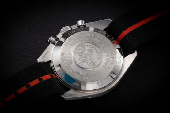 OMEGA, SPEEDMASTER SPEEDY TUESDAY 'ULTRAMAN', A LIMITED EDITION STEEL MANUAL-WINDING CHRONOGRAPH - фото 4