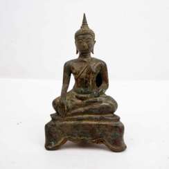 Buddha Akshobya aus Bronze, SINOTIBETISCH 18. Jh. oder älter.