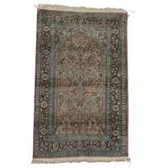 Orientteppich aus Kashmirseide. 150x89 cm