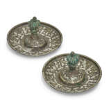 A NEAR PAIR OF KHORASAN SILVER-INLAID BRONZE DISHES - фото 1