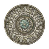 A NEAR PAIR OF KHORASAN SILVER-INLAID BRONZE DISHES - фото 6