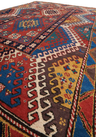 A BORJALU RUG - photo 5