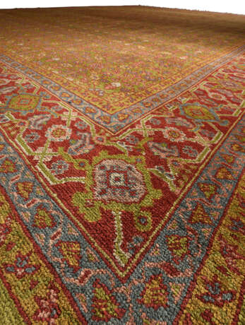 A ZIEGLER MAHAL CARPET - фото 5