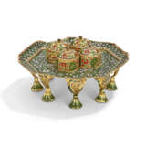 AN ENAMELLED AND DIAMOND-SET PANDAN TRAY AND BOXES - Foto 5