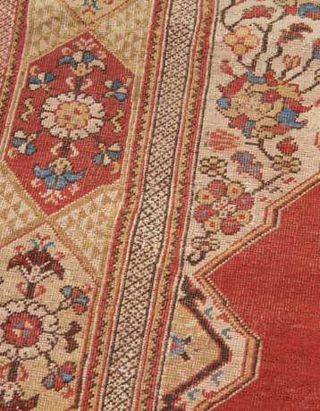 A ‘TRANSYLVANIAN’ PRAYER RUG - photo 5