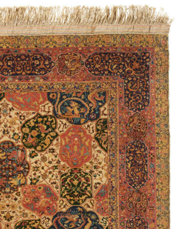 AN EXTREMELY FINE PASHMINA RUG - photo 3