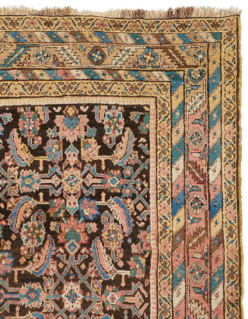 A BAKSHAISH RUG - фото 3