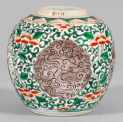Wucai-Schultervase aus der Ming-Zeit