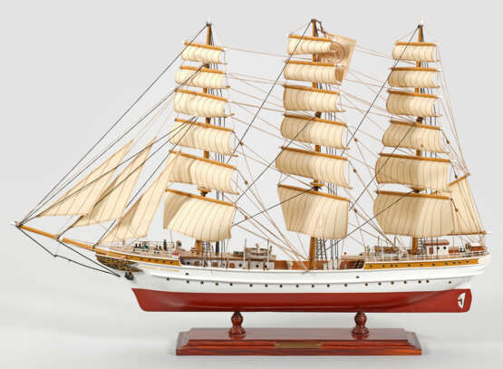Modell-Segelschiff "Schulschiff Deutschland" - фото 1