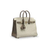 A CUSTOM BÉTON & GRIS ASPHALTE OSTRICH BIRKIN 25 WITH PERMABRASS HARDWARE - фото 2