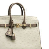 A CUSTOM BÉTON & GRIS ASPHALTE OSTRICH BIRKIN 25 WITH PERMABRASS HARDWARE - фото 8