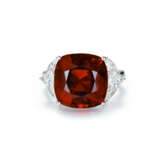 NO RESERVE - SPINEL AND DIAMOND RING - Foto 1