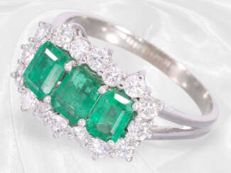 Ring: weißgoldener vintage Smaragd/Brillant-Goldschmiedering, ca. 1,8ct