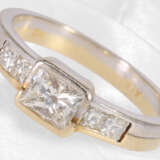 Ring: dekorativer und handgefertigter Bicolor-Diamantring, insg. ca. 0,88ct - photo 1