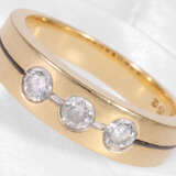 Ring: solider, gelbgoldener Brillantring, insg. ca. 0,6ct - photo 1