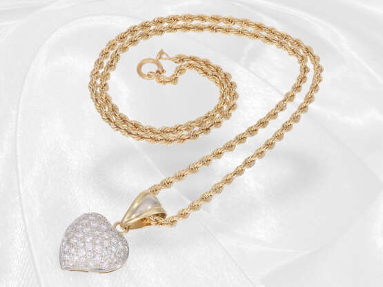 Kette/Collier: Goldkette mit sehr schönem Brillant-Herzanhänger, ca. 1,5ct Brillanten - photo 3