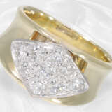 Ring: ausgefallener goldener Designer-Goldschmiedering mit ca. 0,9ct feinen Brillanten - Foto 1