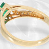 Ring: goldener vintage Smaragd/Brillant-Goldschmiedering, ca. 1,14ct - photo 4