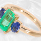 Ring: massiv gefertigter Smaragd/Saphir-Goldschmiedering in feinster Qualität - Foto 2