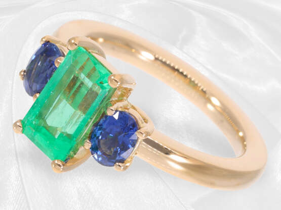 Ring: massiv gefertigter Smaragd/Saphir-Goldschmiedering in feinster Qualität - photo 2