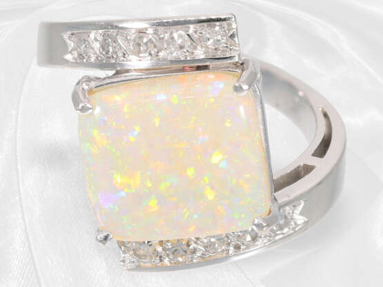 Ring: sehr solider und handgearbeiteter Designerring mit Opal und Diamanten - Foto 1