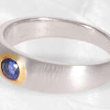 Ring: moderner und massiver Saphir/Bandring aus Platin, Edition 1, ca. 0,49ct - Foto 2