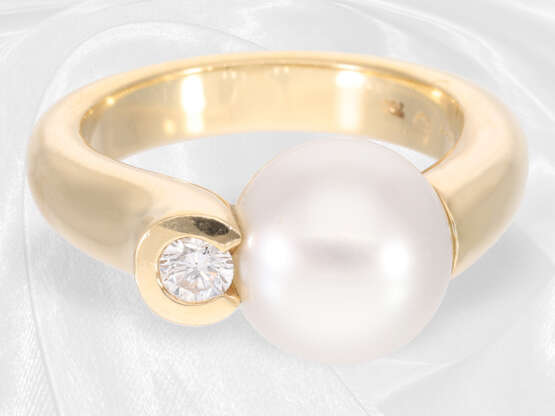 Ring: sehr hochwertiger und moderner Goldschmiedering mit Südsee-Perle und Brillant - фото 2