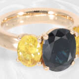 Ring: solide Goldschmiedearbeit mit blauem sowie gelben Saphirbesatz, Handarbeit aus 18K Gold - Foto 2
