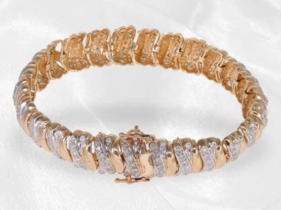 Armband: hochwertiges und aufwendig gefertigtes Goldschmiedearmband mit zahlreichen Brillanten, ca. 2ct - photo 5