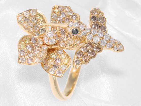 Ring: sehr dekorativer Goldschmiedering "Kolibri und Blüte", hochfeiner Brillantbesatz von insg. 2,26ct - Foto 5