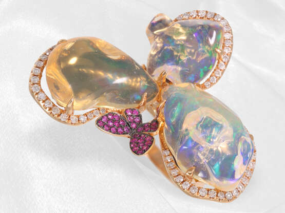 Ring: äußert dekorativer Designer-Blütenring mit Opal-, Rubin- und Brillantbesatz, Neuware - photo 2