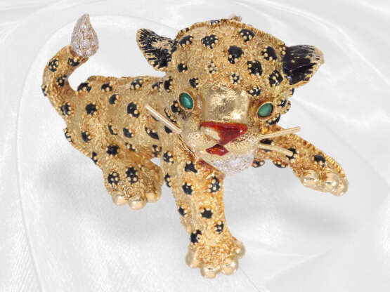 Brosche/Nadel: außergewöhnliche Goldschmiedearbeit mit Diamanten "Junger Leopard", Frascarolo ca. 1960 - photo 2