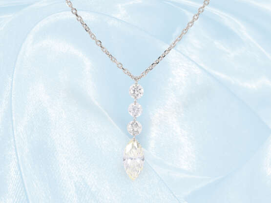 Kette/Anhänger: zierliches Platincollier mit hochwertigem Diamantbesatz, Marquise 0,81ct - Foto 1