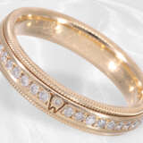 Ring: hochfeiner Wellendorf Brillantring Modell "Julia" mit feinstem, umlaufenden Brillantbesatz, 0,55ct - photo 1