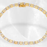Armband: ungetragenes, feines Bicolor-Brillant/Diamant-Armband mit weißen Brillanten sowie gelben fancy Diamanten, ca. 6,28ct - Foto 1