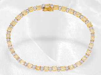 Armband: ungetragenes, feines Bicolor-Brillant/Diamant-Armband mit weißen Brillanten sowie gelben fancy Diamanten, ca. 6,28ct